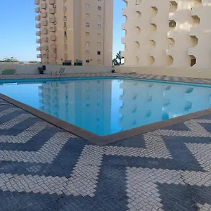 Apartamento Apartamento Varandas Da Rocha No Centro Com Piscina, Portimão